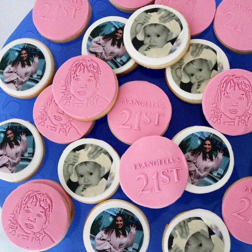 Custom Icing edible images 3.3cm diameter (30 circles) - CustomIcing.com.au